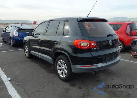 2010 Volkswagen Tiguan S из США, поврежденный, VIN WVGAV7AX9AW523778